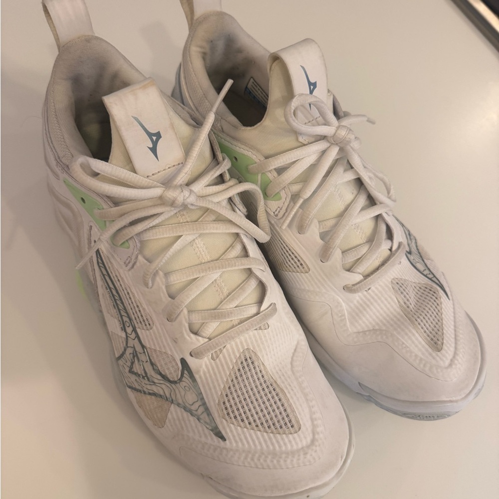 Mizuno Energy White and Mint Volleyball Sneakers - Picture 2 of 6